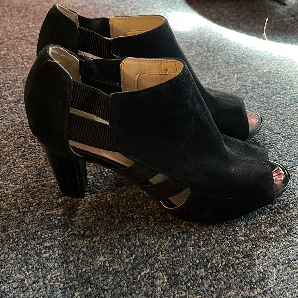 Life Stride Soft System heels